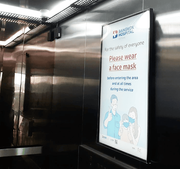 Señalización digital en el sector de la salud en Bangkok Hospital Pattaya, Tailandia